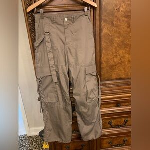 Faded Rose Essentials Cargo Pants Size Medium